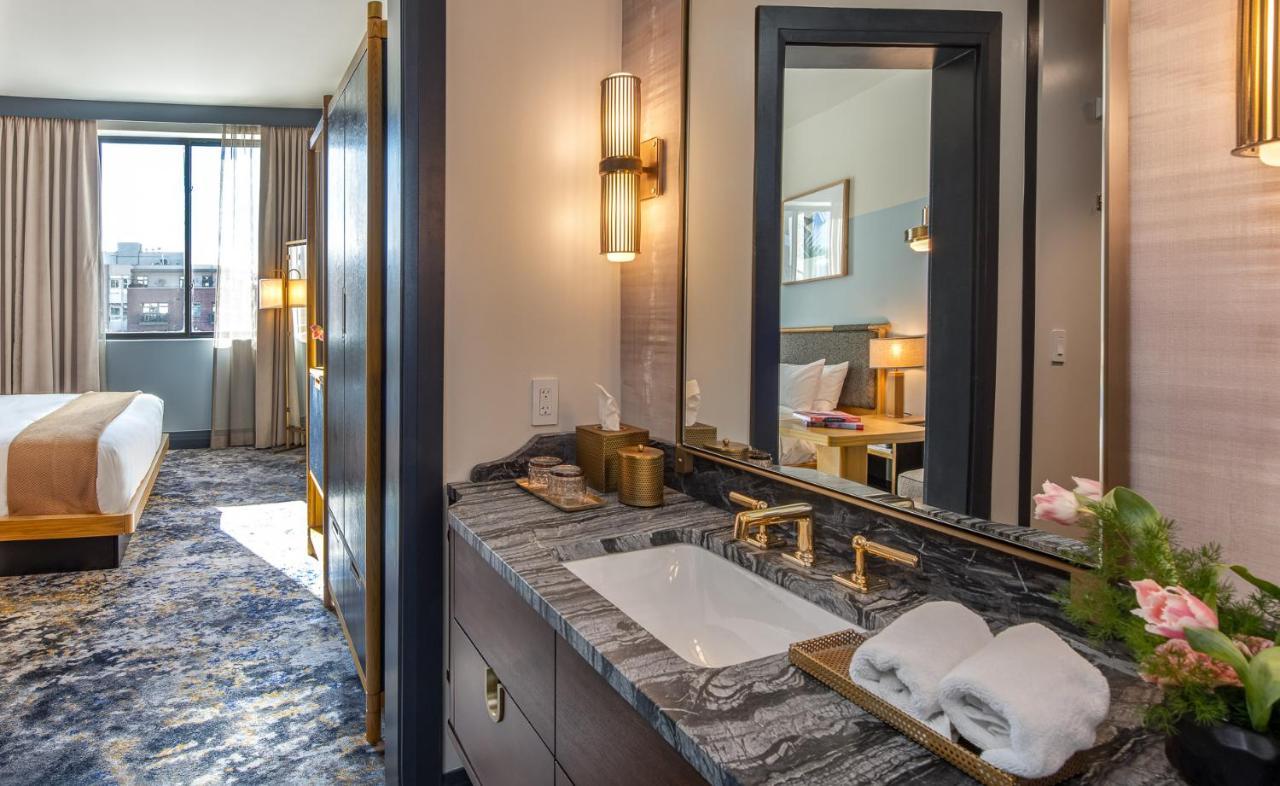 Clayton Hotel & Members Club DEN Екстериор снимка