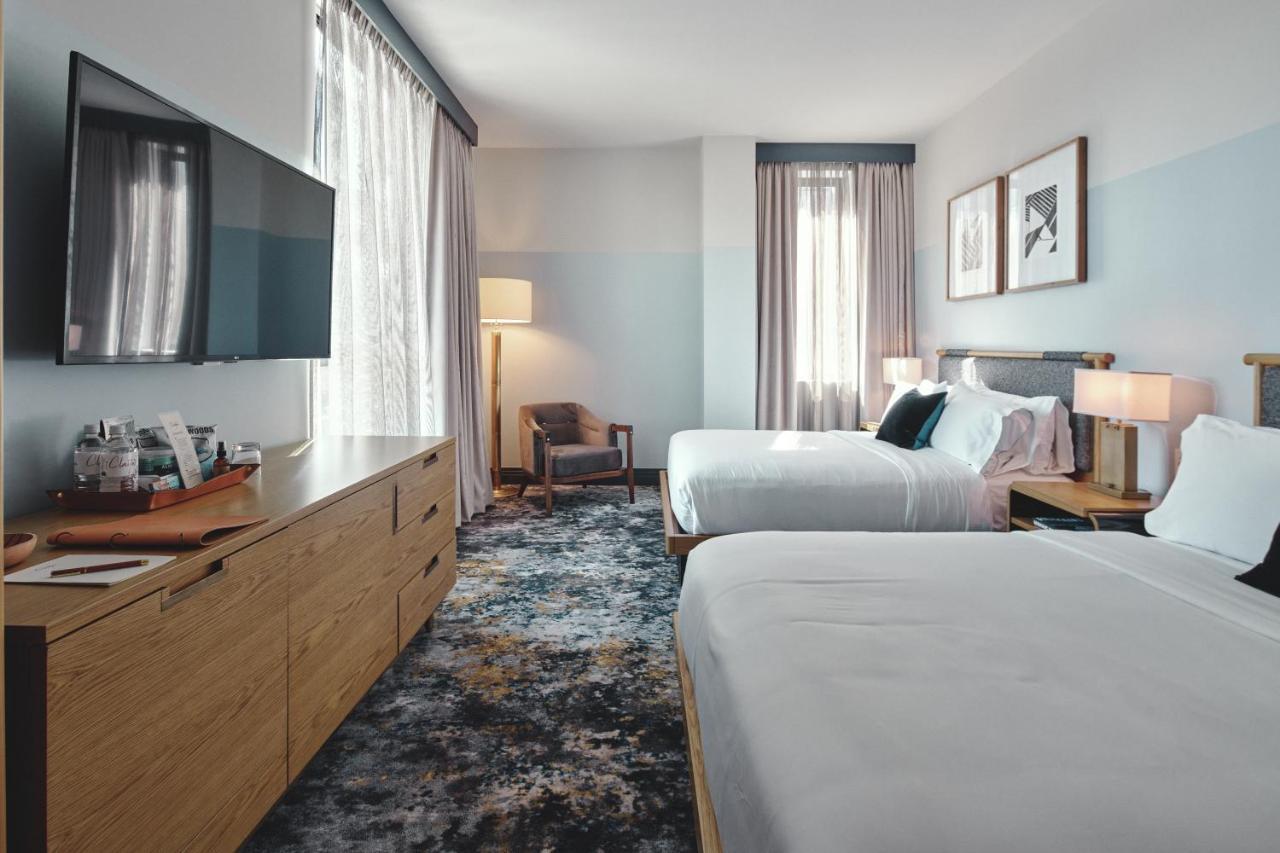 Clayton Hotel & Members Club DEN Екстериор снимка