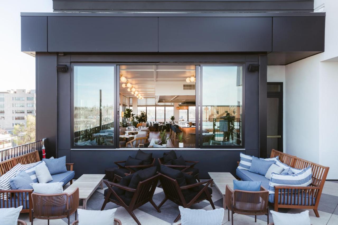Clayton Hotel & Members Club DEN Екстериор снимка