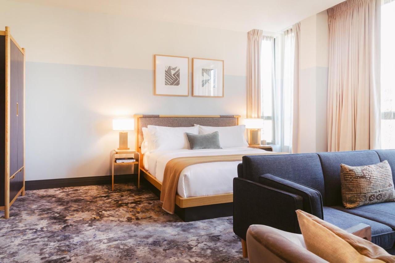 Clayton Hotel & Members Club DEN Екстериор снимка