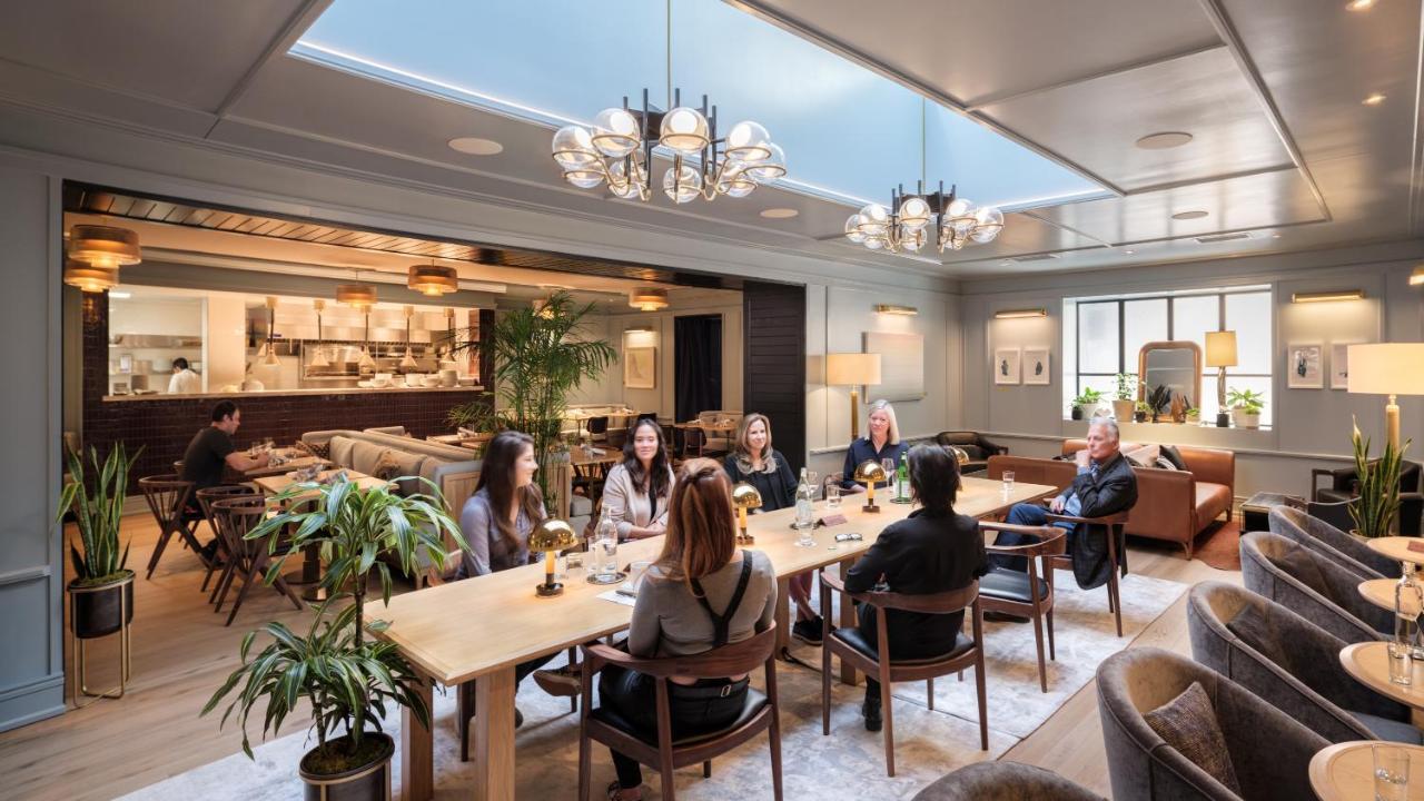 Clayton Hotel & Members Club DEN Екстериор снимка
